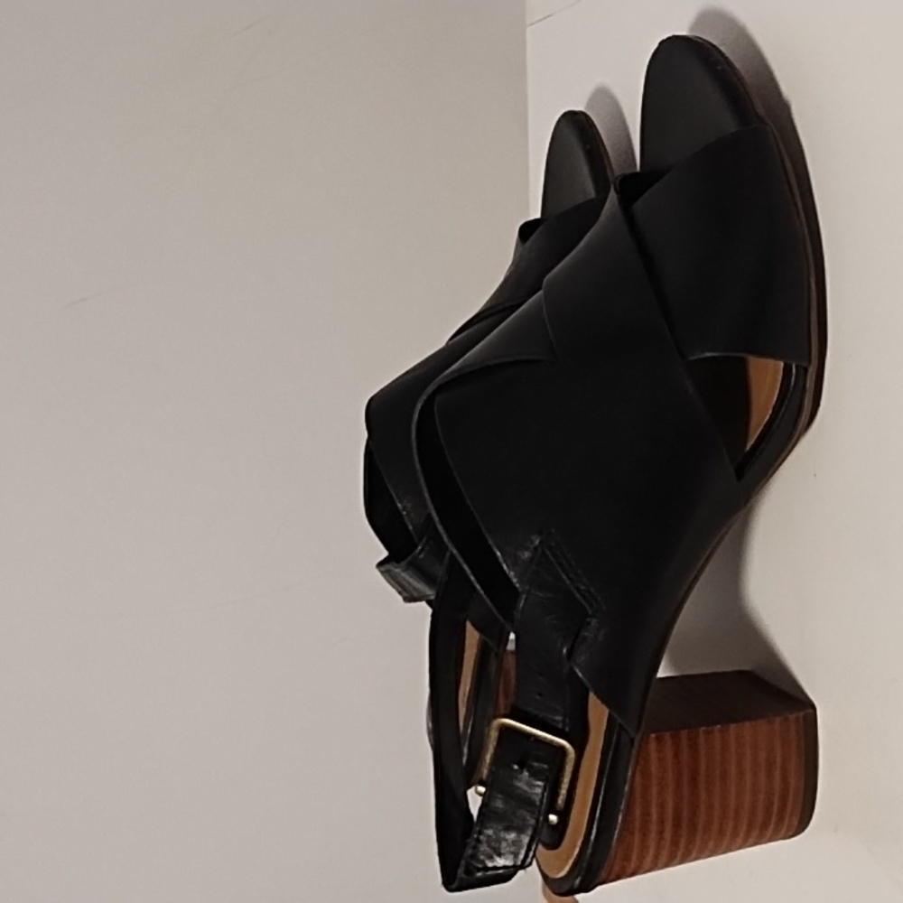 Clarks Artisan Leather Slingback Heeled Sandal